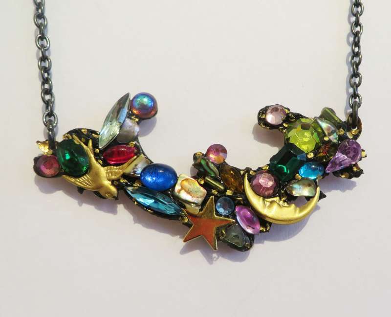 Medium bower necklace